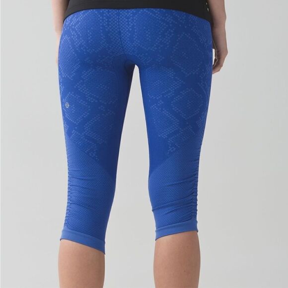 Lululemon In The Flow Crop II Sz 6 - Picture 2 of 14